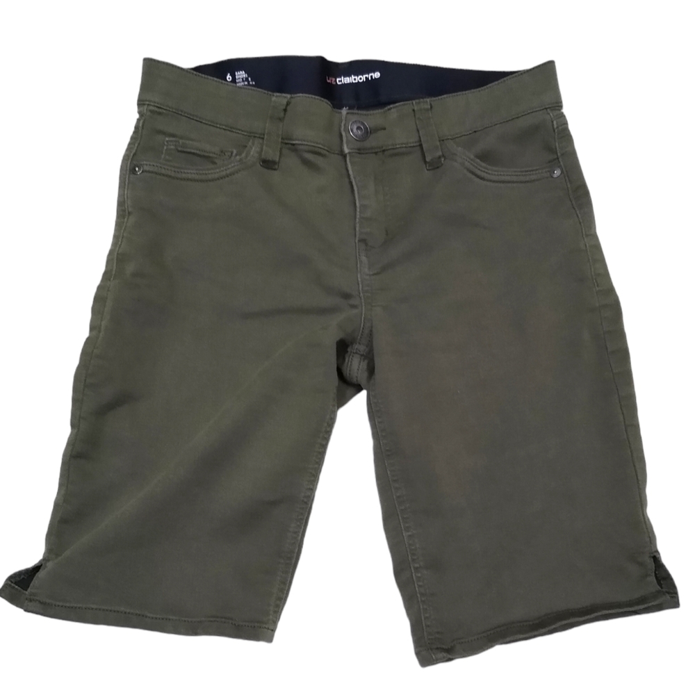 Knee Shorts TWO PAIR Sara Short green & Bermuda Tan Both Sz 6 Hiking Activewear